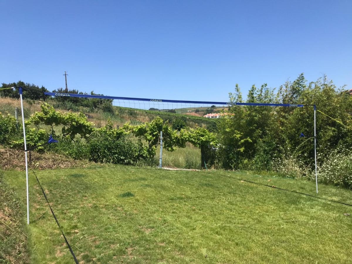 The Far End Surf House - Surf & Yoga Holidays Lourinhã Exterior foto