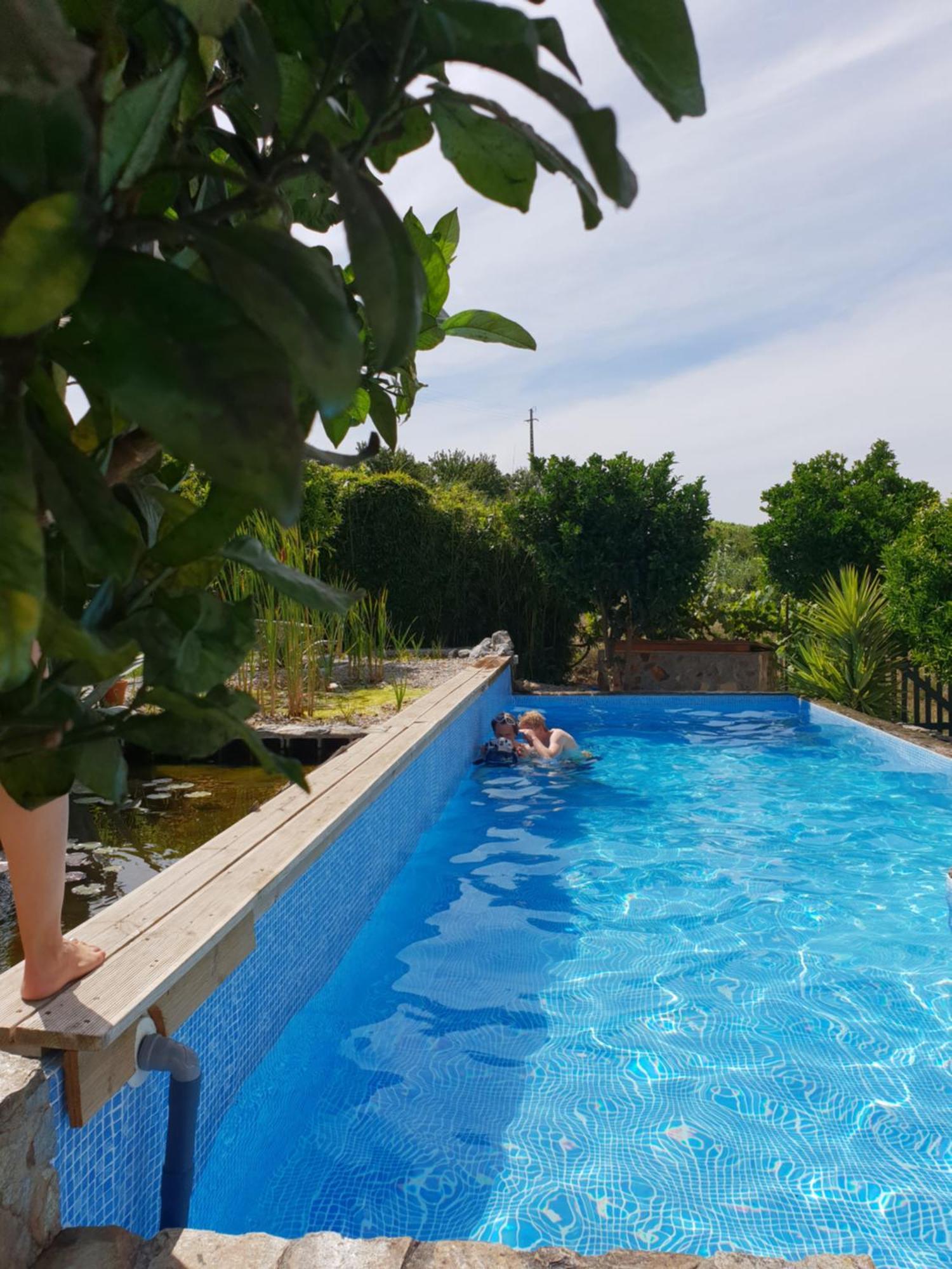 The Far End Surf House - Surf & Yoga Holidays Lourinhã Exterior foto